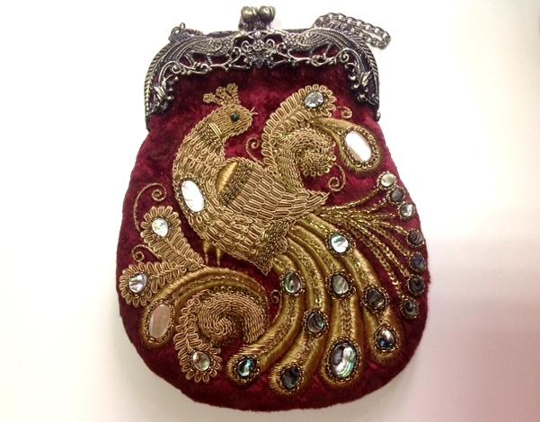 Старинное шитье золотом Старинное шитье золотом