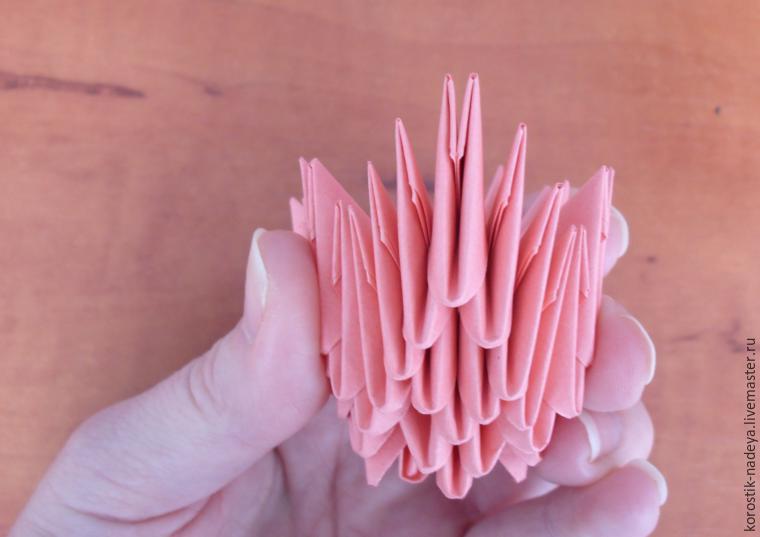 Как изготовить вазу с тюльпанами в технике модульного оригами, фото № 18