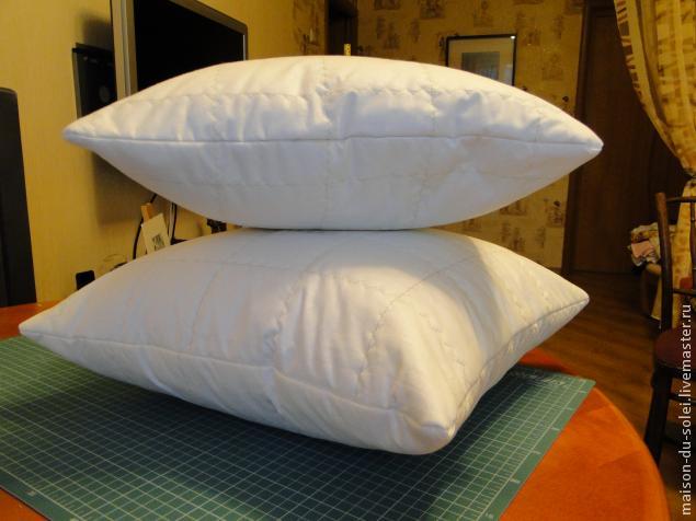 Как сшить подушку на диван своими руками - декоративную, круглую, наволочку из мебельной ткани