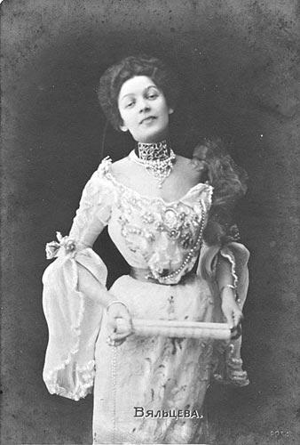 Анастасия вяльцева биография личная жизнь The Dog Collar Necklace - "собачий ошейник". Исторические колье-стойки.: Идеи и 