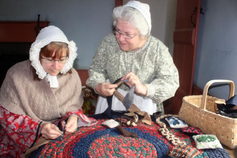 Плетем коврик из косичек своими руками с использованием веревки