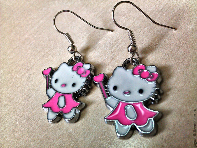 Серьги hello Kitty из глины