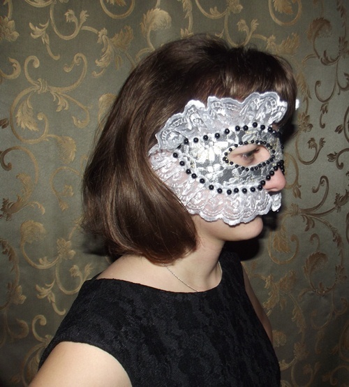 4 способа как сшить маску из ткани своими руками - пошаговая инструкция, фото