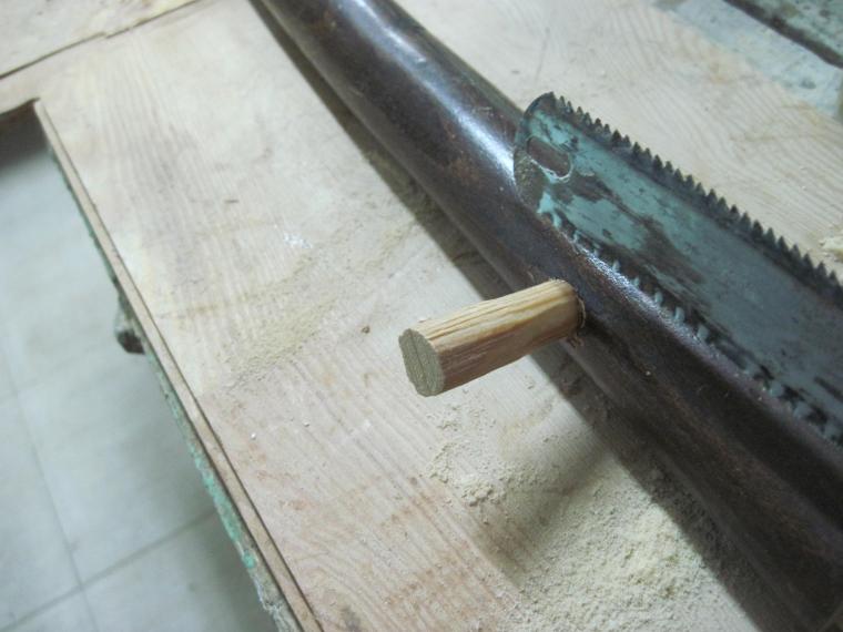 Ремонт ножки венского стула извлечение сломанной части шурупов, фото № 12
