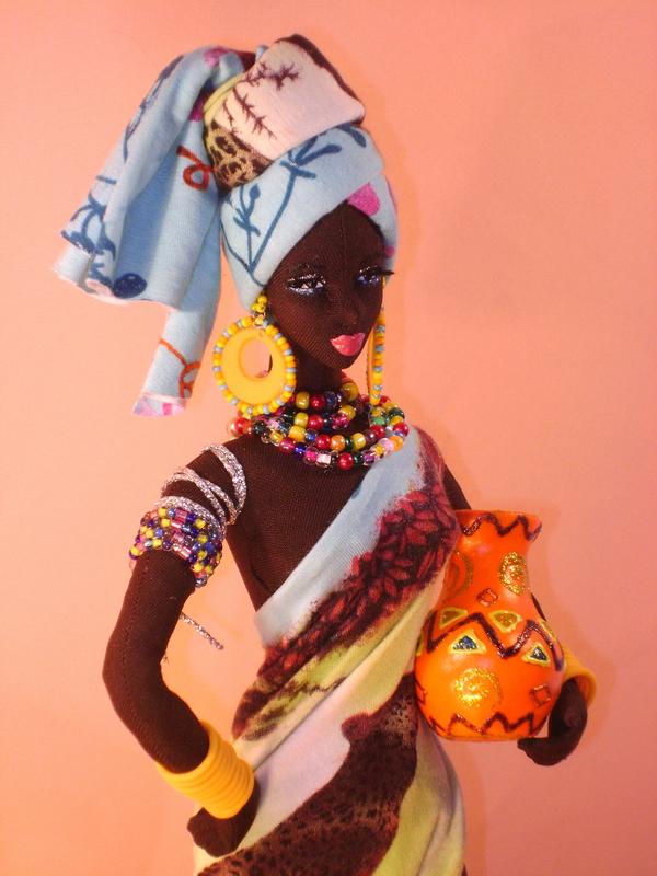 Купить негритянку. Кукла африканка. Текстильная кукла африканка. Кукла в африканском костюме. Текстильная кукла негритянка.