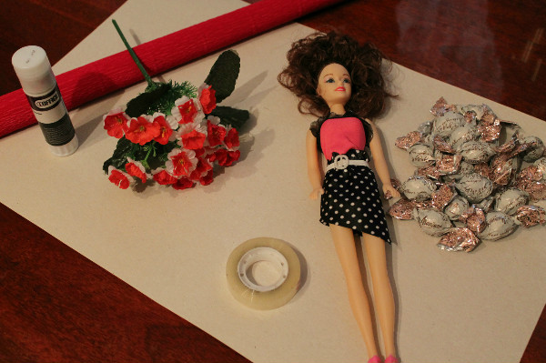 Мастер-класс по свит-дизайну: Кукла с конфетами