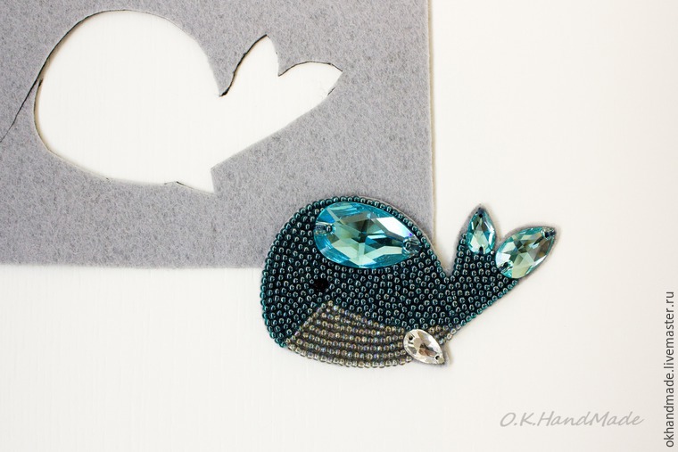 Мастерим брошь «Синий кит» в технике «вышивка бисером», фото № 12 Мастерим брошь «Синий кит» в технике «вышивка бисером», фото № 12