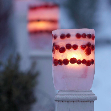 Ледяные подсвечники и яркие красивые ледяные шары, или Украшаем улицу и свой дворик, фото № 12
