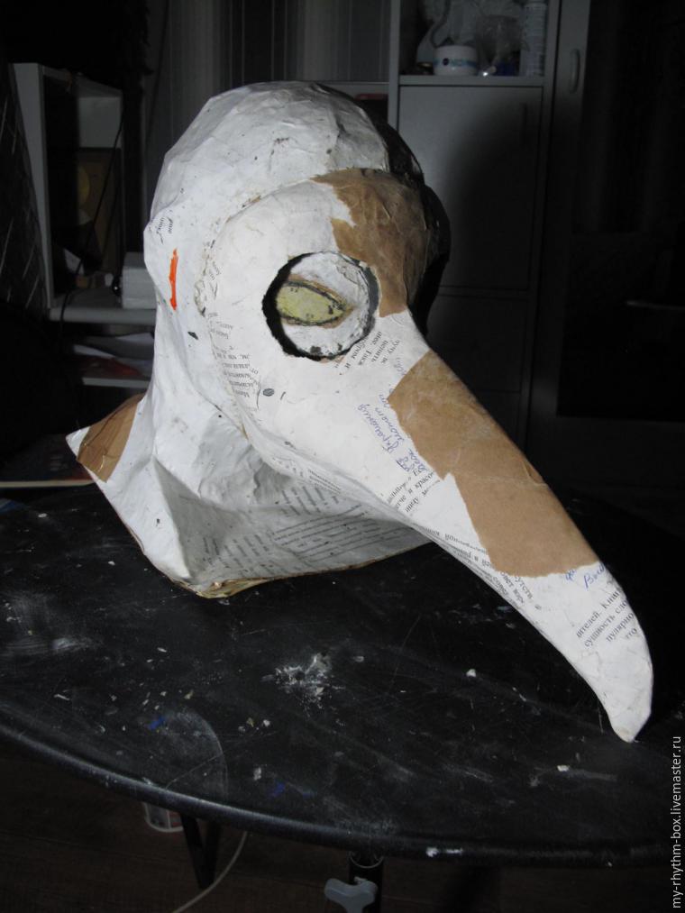 Выкройка маски «Чумной доктор» из кожи к хэллоун