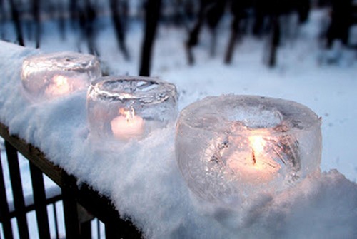 Ледяные подсвечники и яркие красивые ледяные шары, или Украшаем улицу и свой дворик, фото № 3