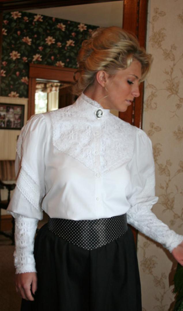 Старинные блузки. Блузка в викторианском стиле. Блузка в стиле 19 века. Блузка под старину.
