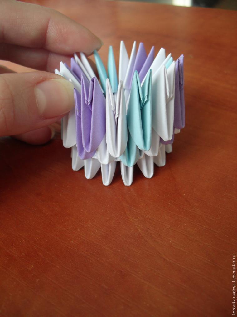 Как изготовить вазу с тюльпанами в технике модульного оригами, фото № 8