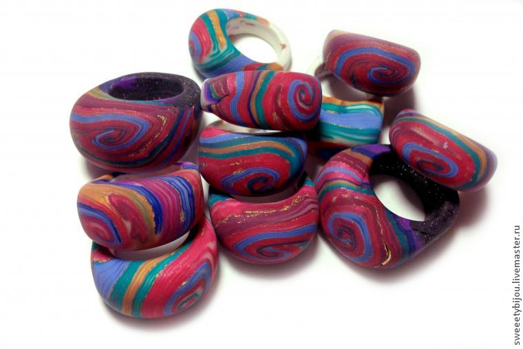 Как сделать яркое цельное кольцо из полимерной глины | Журнал Ярмарки ...