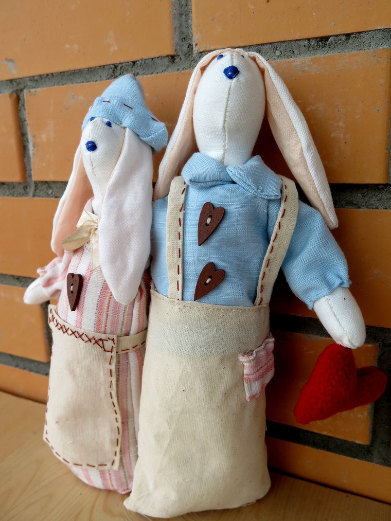 Шьем милых зайцев-неразлучников в стиле тильда