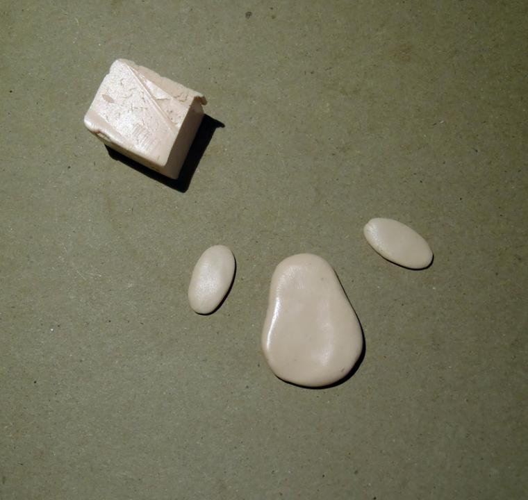 Овечка из запекаемой полимерной глины с использованием техники вязания своими руками, фото № 11