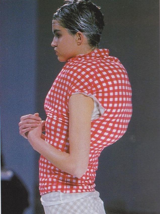 Авангардный стиль в одежде экстравагантные наряды современных дизайнеров, фото № 7