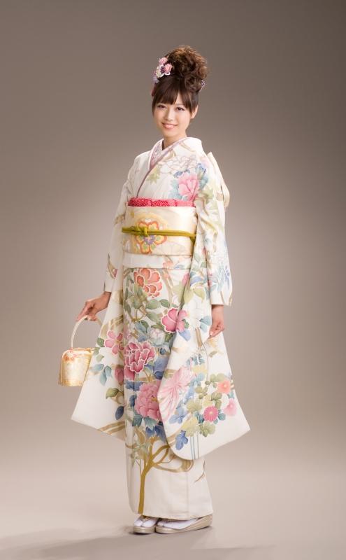 Прическа к платью кимоно