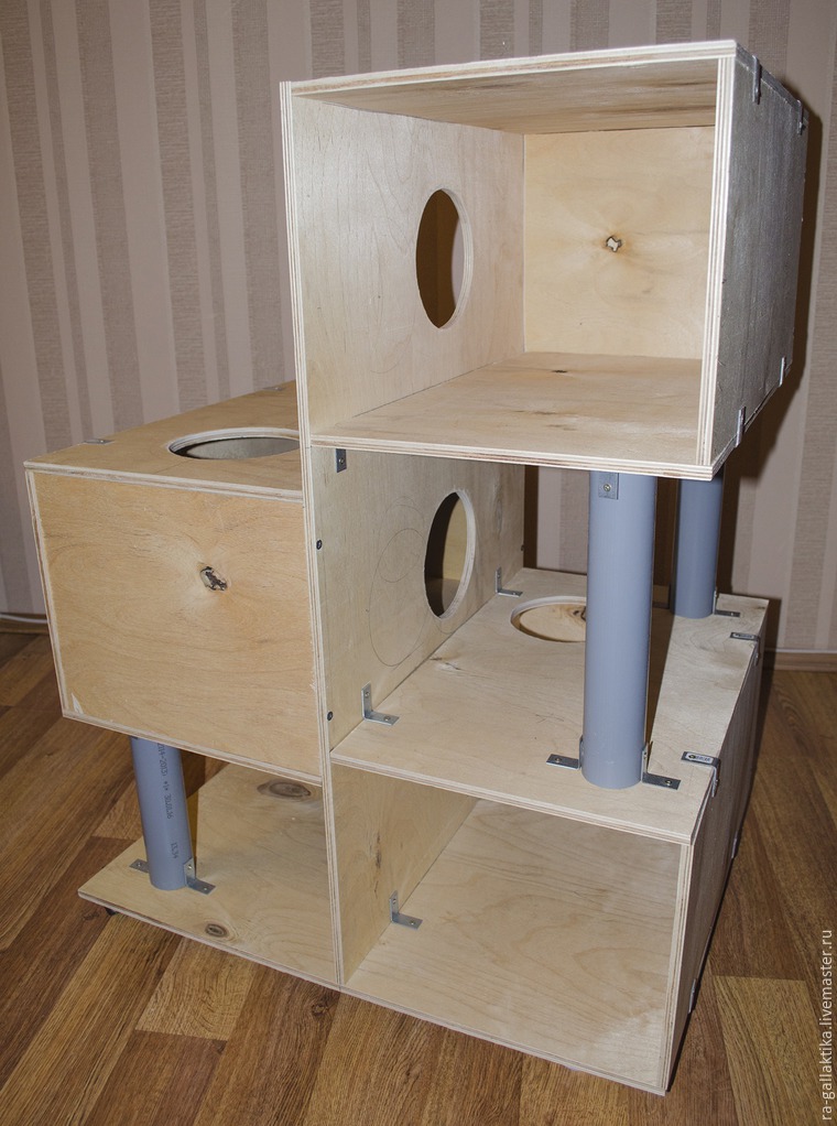 Примеры самодельного жилья для кота из коробок