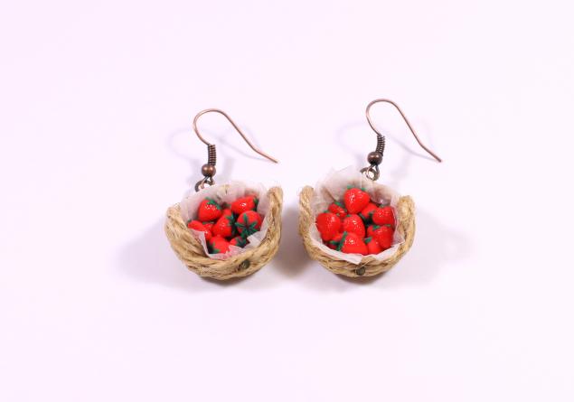 Серьги из пластики 