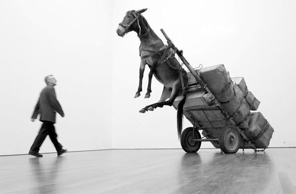 Современный художник aurizio attelan, фото № 1