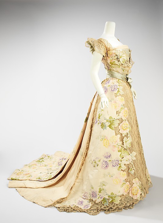 Платья бальные 19 век
