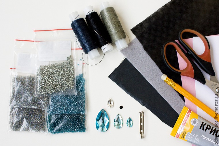 Мастерим брошь «Синий кит» в технике «вышивка бисером», фото № 1 Мастерим брошь «Синий кит» в технике «вышивка бисером», фото № 1