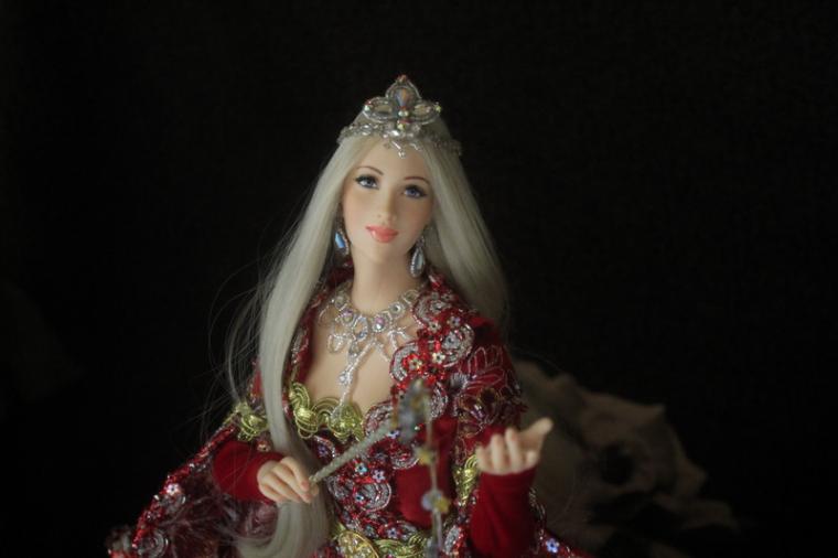 Кукла волшебница. Марионетка волшебница. Кукла волшебница фарфор. Куклы ларисы исаевой. Барби фейритопия куклы.