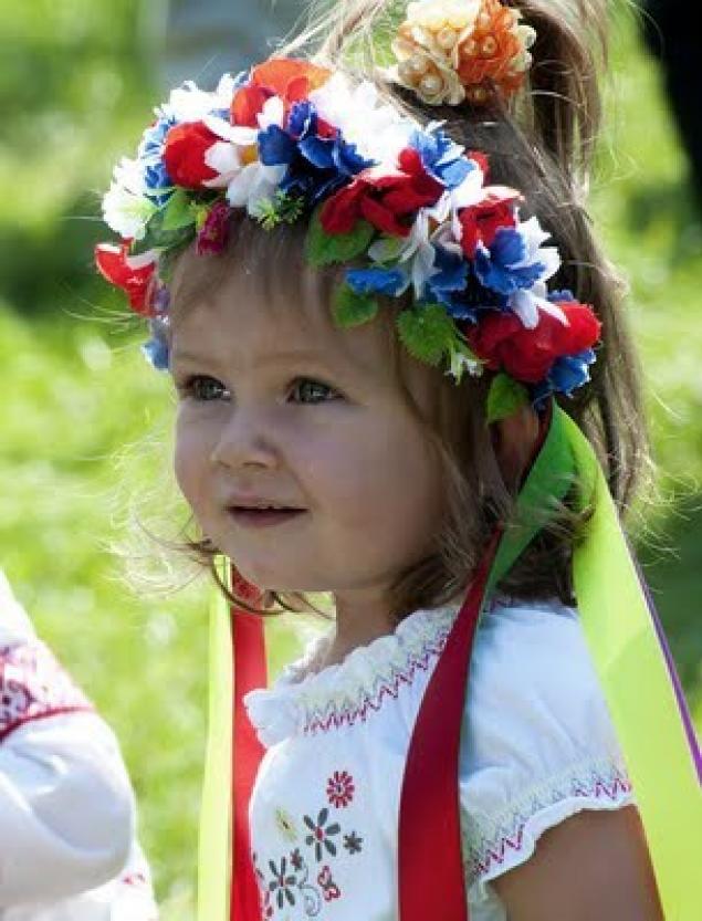 Жители веселой планеты подарили землянам две фотографии на одной из них изображены лямзик и тямзик