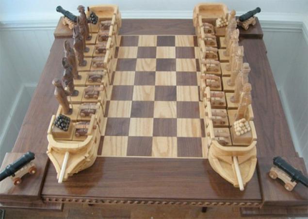 В сквере Кирова в Иркутске открыли гигантскую шахматную доску
