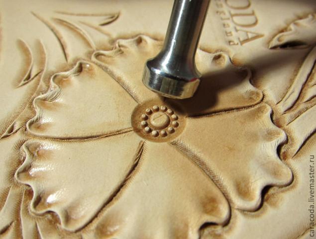 Spring Leather Handbag with Engraving Made at Home: DIYs в журнале