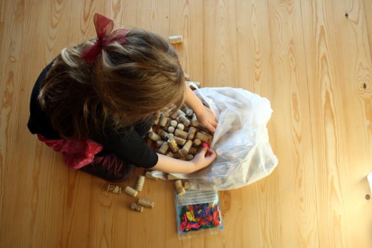 Делаем картину-панно из винных пробок и еще много идей из пробок, фото № 17