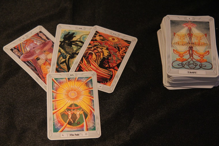 карты магические "аввалон-ло скарабео". карты "таро". карты таро legends anne stokes. таро древо жизни галерея. магические карты таро русское таро.