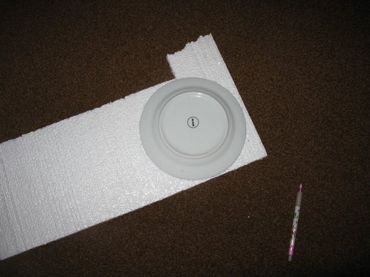 Простой новогодний веночек из пенопласта своими руками, фото № 2