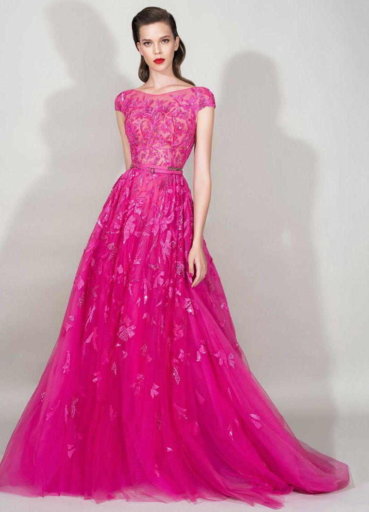 Платье темно розового цвета